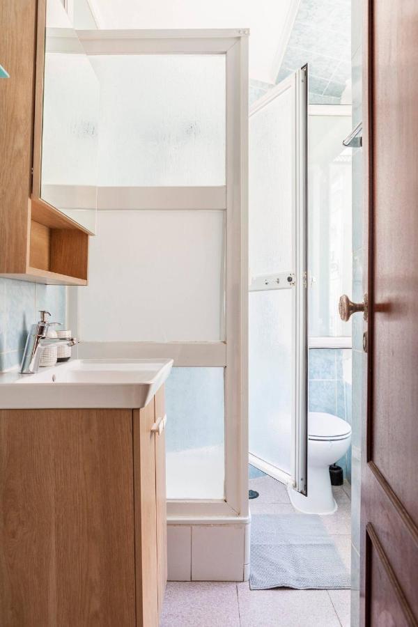 2 Bedroom Apartment For 4 People With Free Public Parking Лиссабон Экстерьер фото